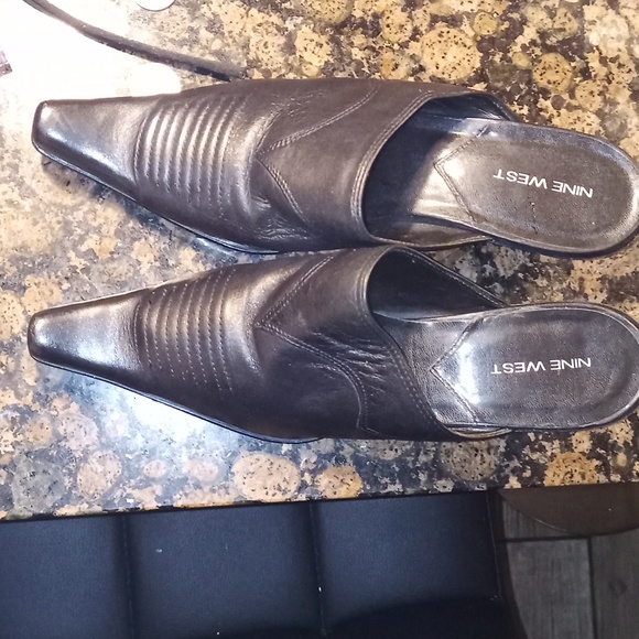 Nine west size 8.5 - Picture 4 of 4
